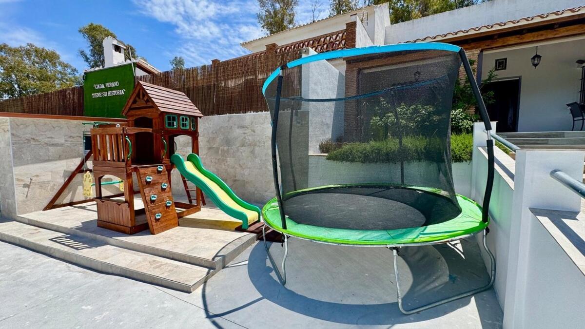 Casa Rural De Diseno Con Piscina Y Barbacoa Malaga Luaran gambar